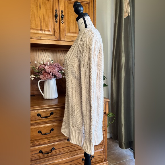L.L. Bean Signature Vintage Cable Knit Cream 100% Cotton Fisherman’s Sweater - Picture 4 of 12